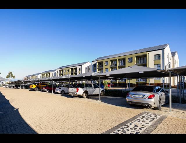 1 BEDROOM APARTMENT TO LET IN GREENBAY ECO ESTATE